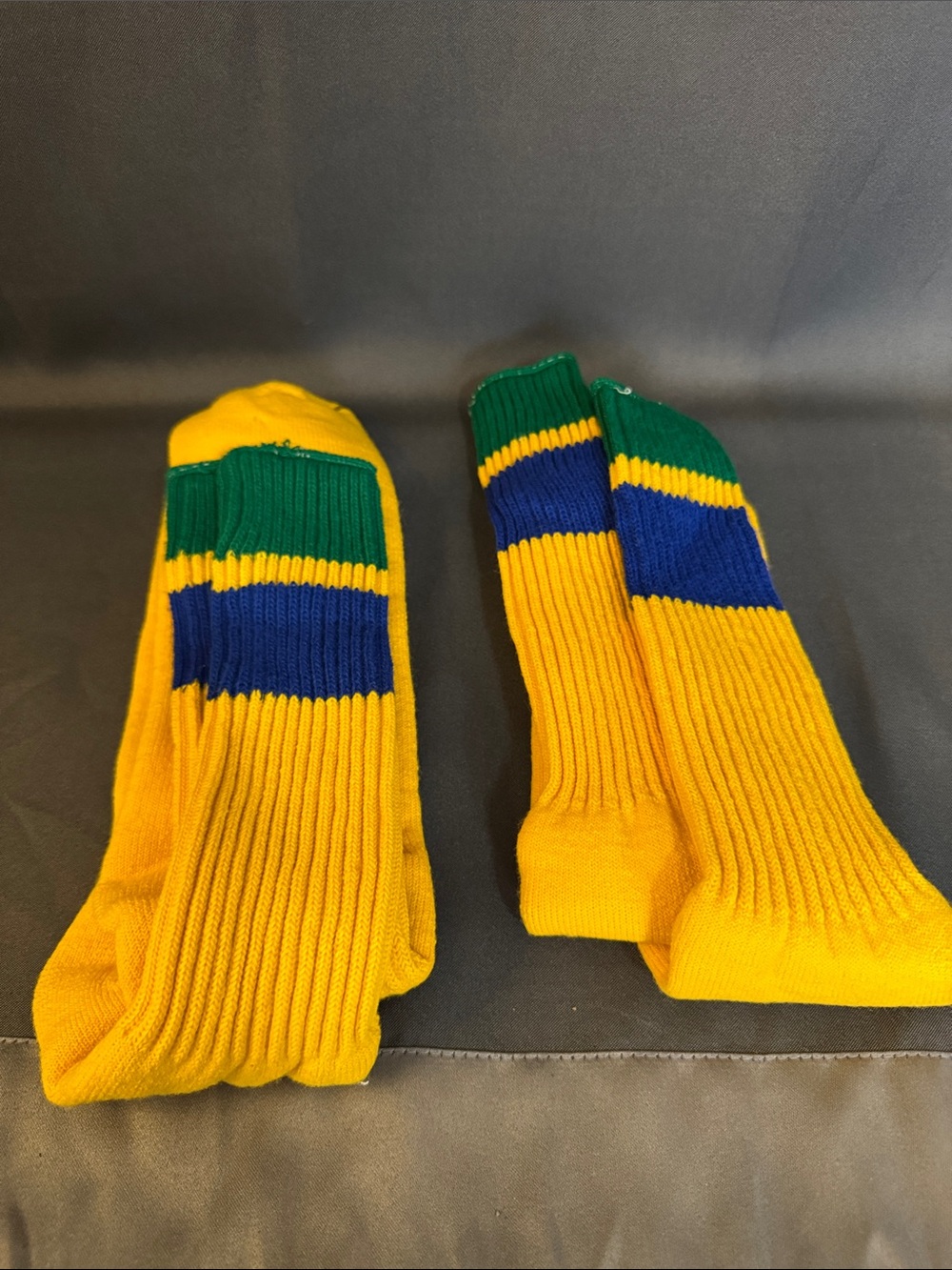Original vintage team issued Oregon Ducks Basketball tube Socks